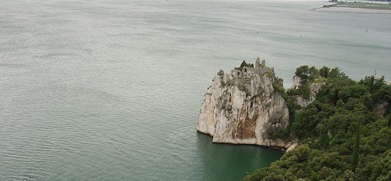 castello-duino-02-travelmapitaly.com